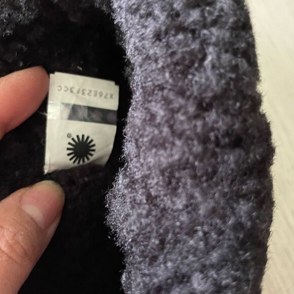 UGG Mika Sheepskin Classic Sneaker Boots Suede Faux Shearling Black Size 8 - Picture 7 of 7